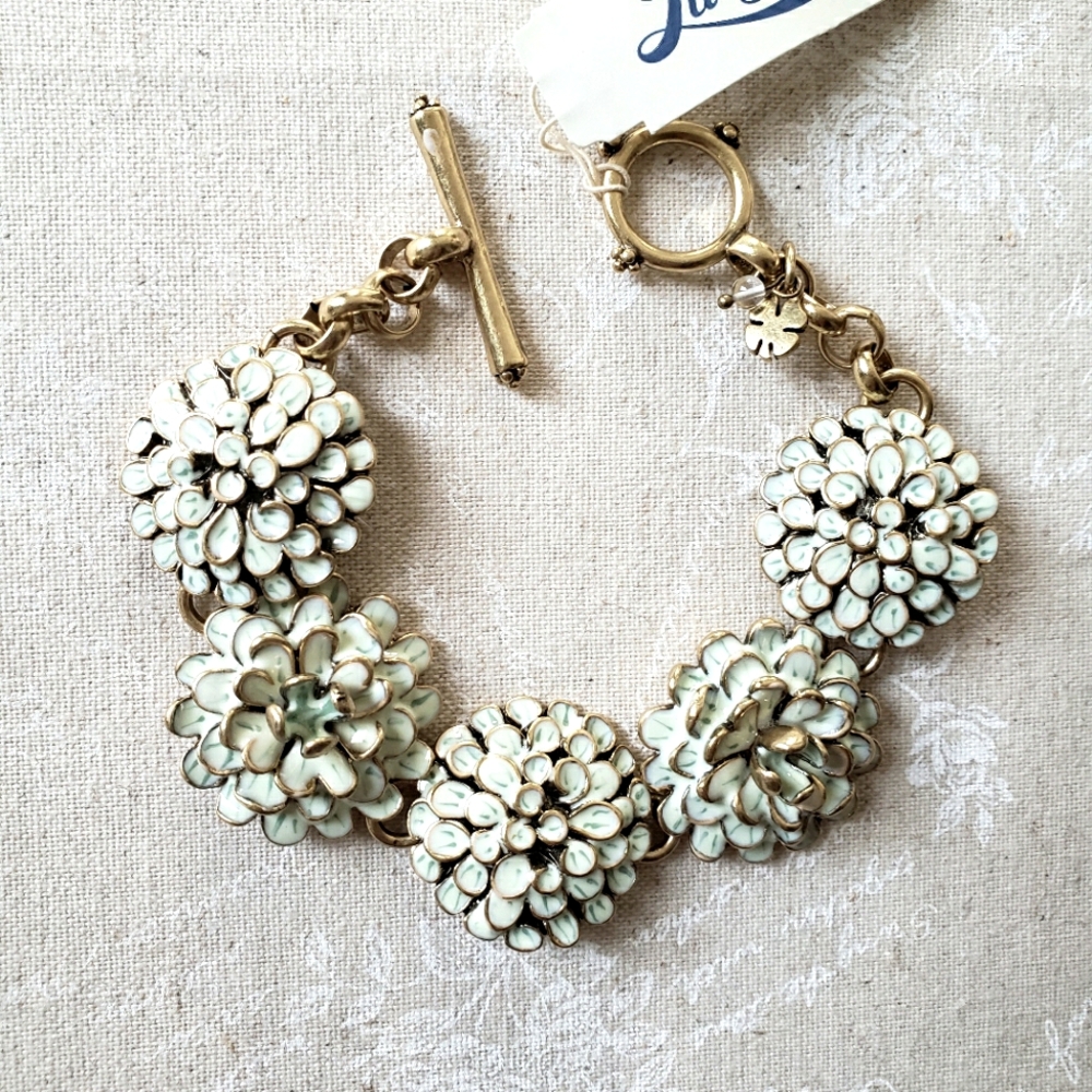 Lucky Brand Vintage Brass Enamel Flower Bracelet